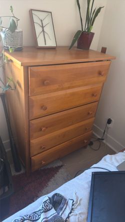 Dresser