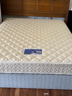 USED QUEEN SIZE SERTA MATTRESS ONLY