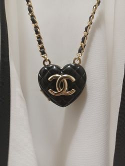 Costume Jewelry Mirror Locket Necklace