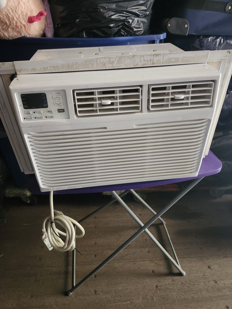 8000 BTU Window Air Conditioner