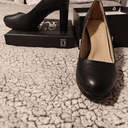 Black Naturalizer Shoes With Platform 
