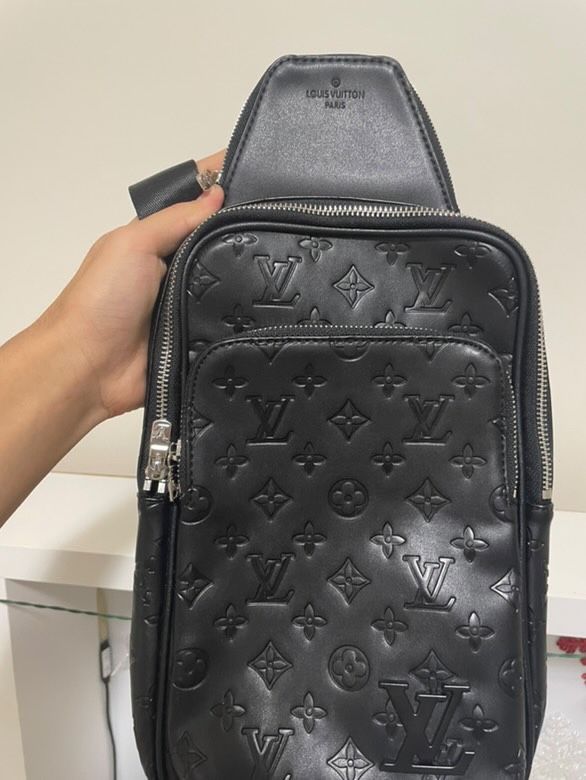LOUIS VUITTON BAG