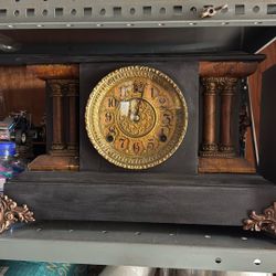 ANTIQUE CLOCK / WORKS