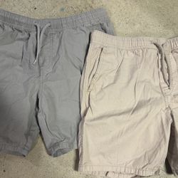 H&M gray and tan cargo shorts bundle Size Small 