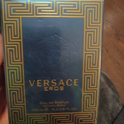 Versace Cologne