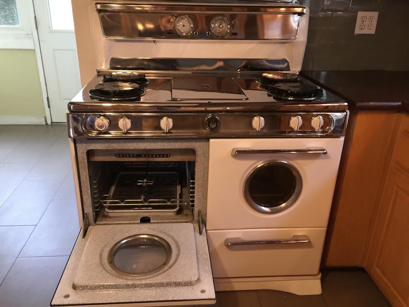 Classic/Vintage Western Holly Oven/Stove