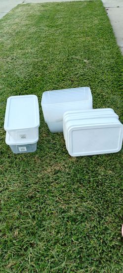 15. Storage Box..(6 QT)
