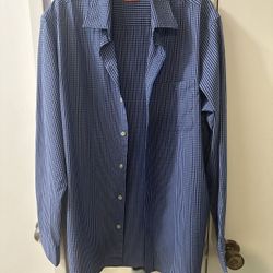Men’s Van Heusen Button Down Shirt Size M
