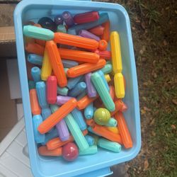 Magnetic Building Blocks For Kids, 260 Pieces, Montessori Game, STEM Starter Toy