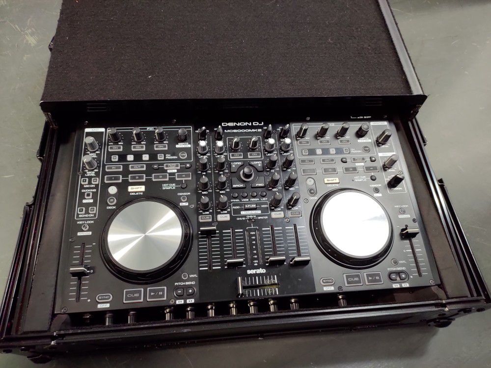 Denon MC6000MK2 DJ Controller