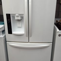 Refrigerator LG
