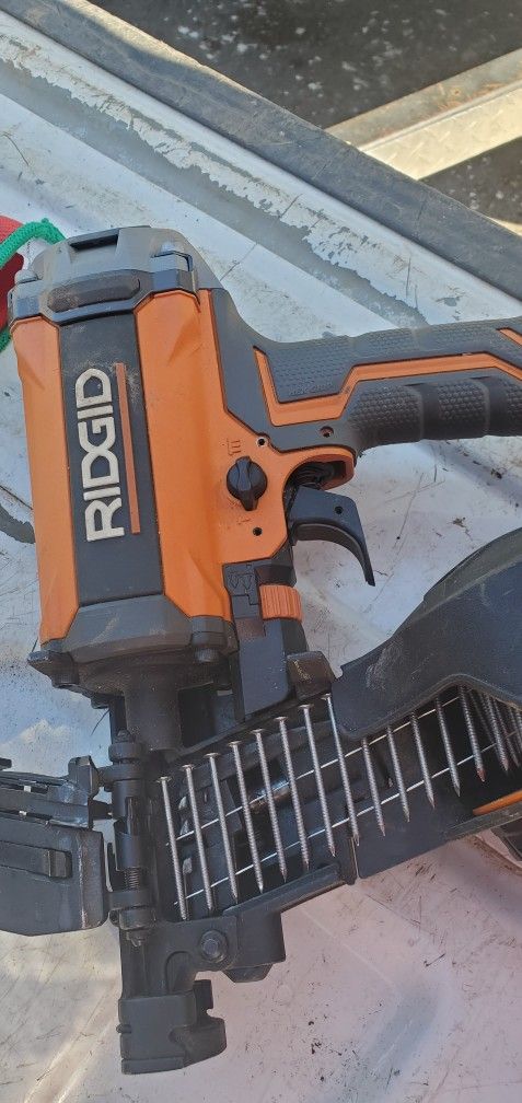 Roofing Gun