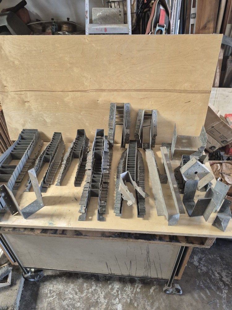Framing Metal Supports / Joist & Nails 20 Lbs