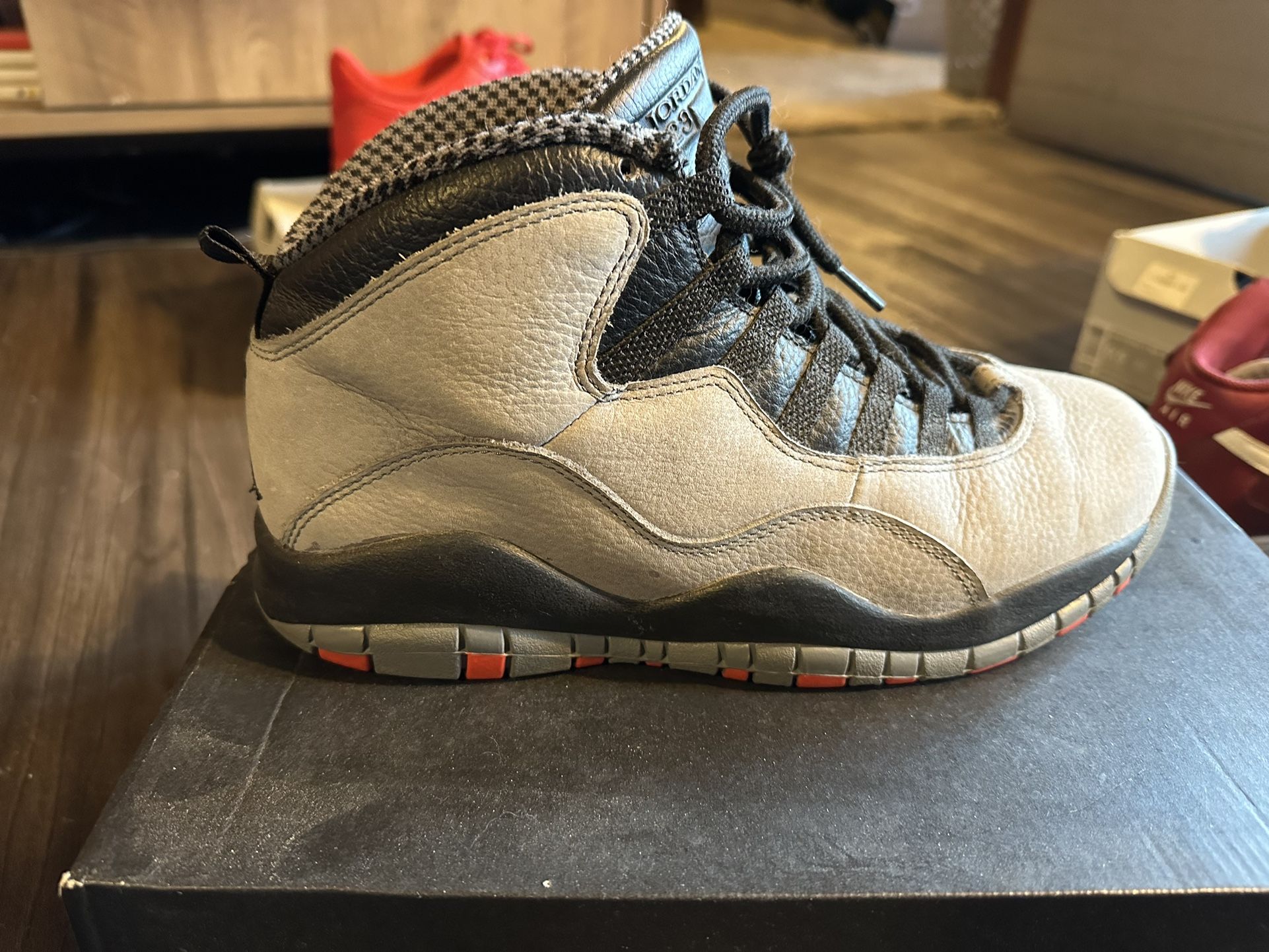 Jordan Retro 10