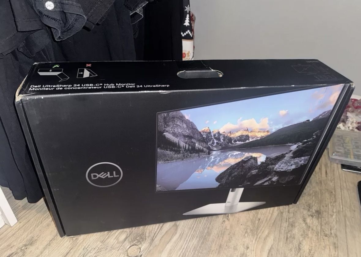 Dell UltraSharp U2424HE 24" USB-C LED LCD Monitor 1080p DELL-U2424HE NEW!