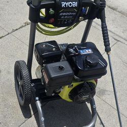 2900  Rioby Power Washer Gas 