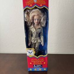 Ringling Brothers Barnum & Bailey Circus Stars Barbie 1999 https://offerup.com/redirect/?o=VmVyeVJhcmVWaW50YWdlLk1pbnQ=