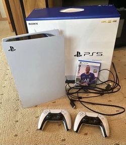 I’m moving out and selling some of my items Inbox me if you’re interested note the price is negotiable