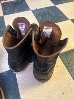 Boots size 9 red wigs