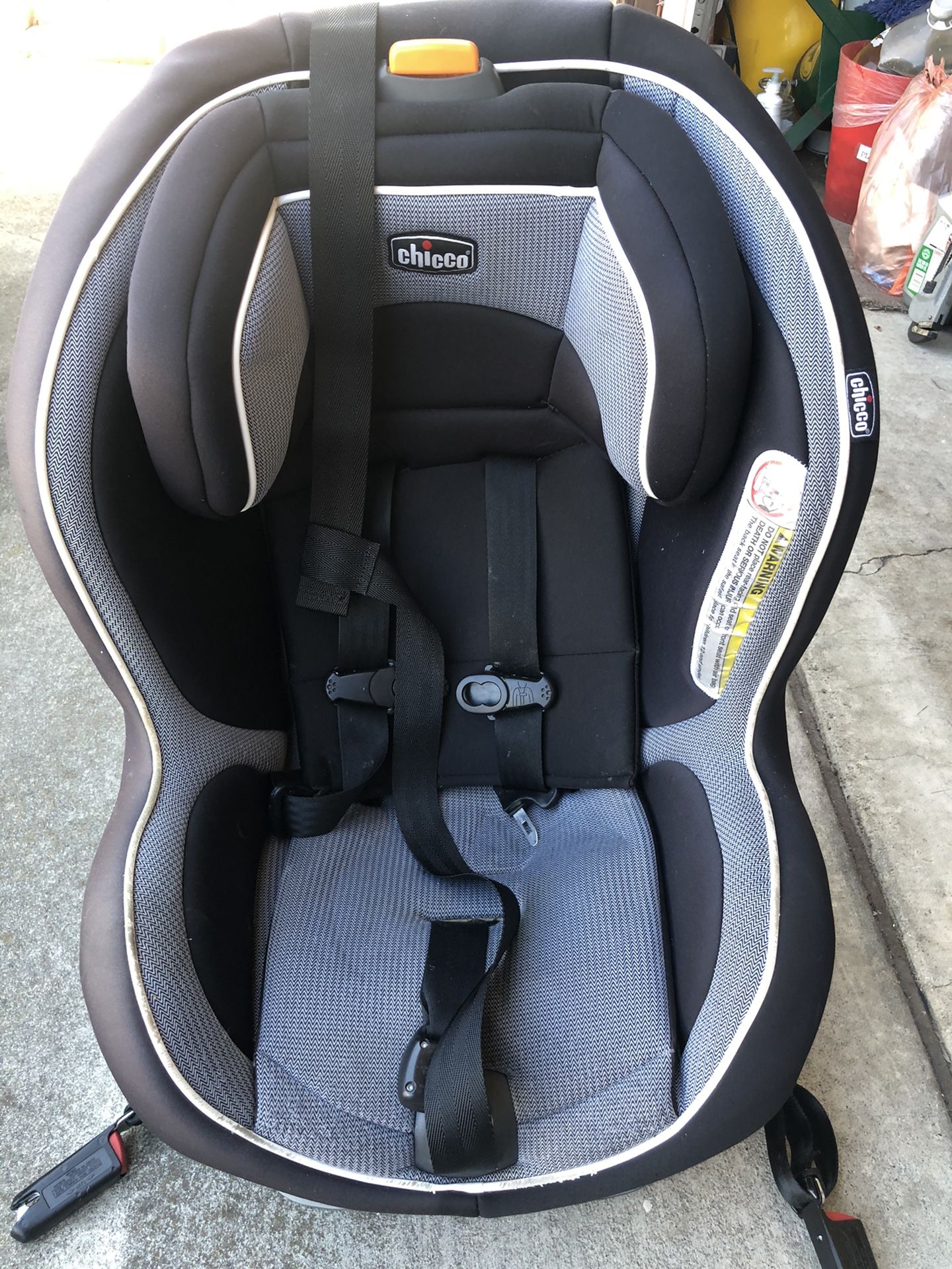 CHICCO Used Car Seat