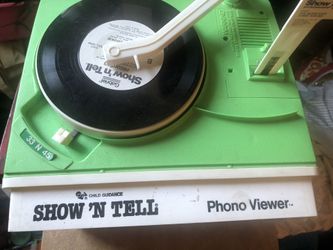Show n tell phono viewer works $20