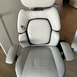 GTPLAYER Gaming Chair White w/ Headrest & Lumbar – Excellent Condition