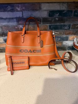 *BRAND NEW* Coach Orange Leather Tote Bag with wristlet set