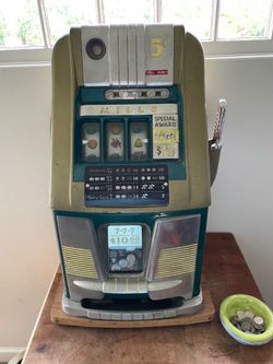 Mills slot machine