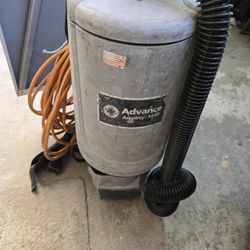 Vacuum cleaner /  Aspiradora 