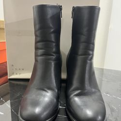 a new day black Boots