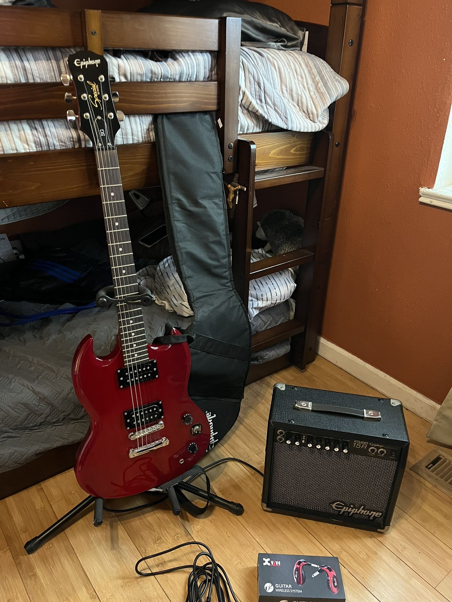 Full Guitar Set With Amp