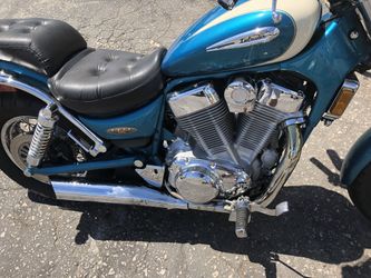 Suzuki intruder 1400 cc cruiser motorcycle for Sale in Norristown, PA -  OfferUp