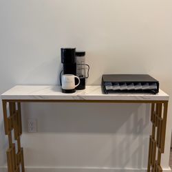Entryway table like new