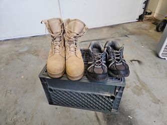 2 - 10 1/2 mens boots & a pair of shoes
