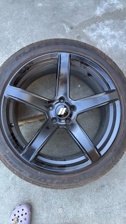 Vendo set de llantas para dodge charger ,challenger