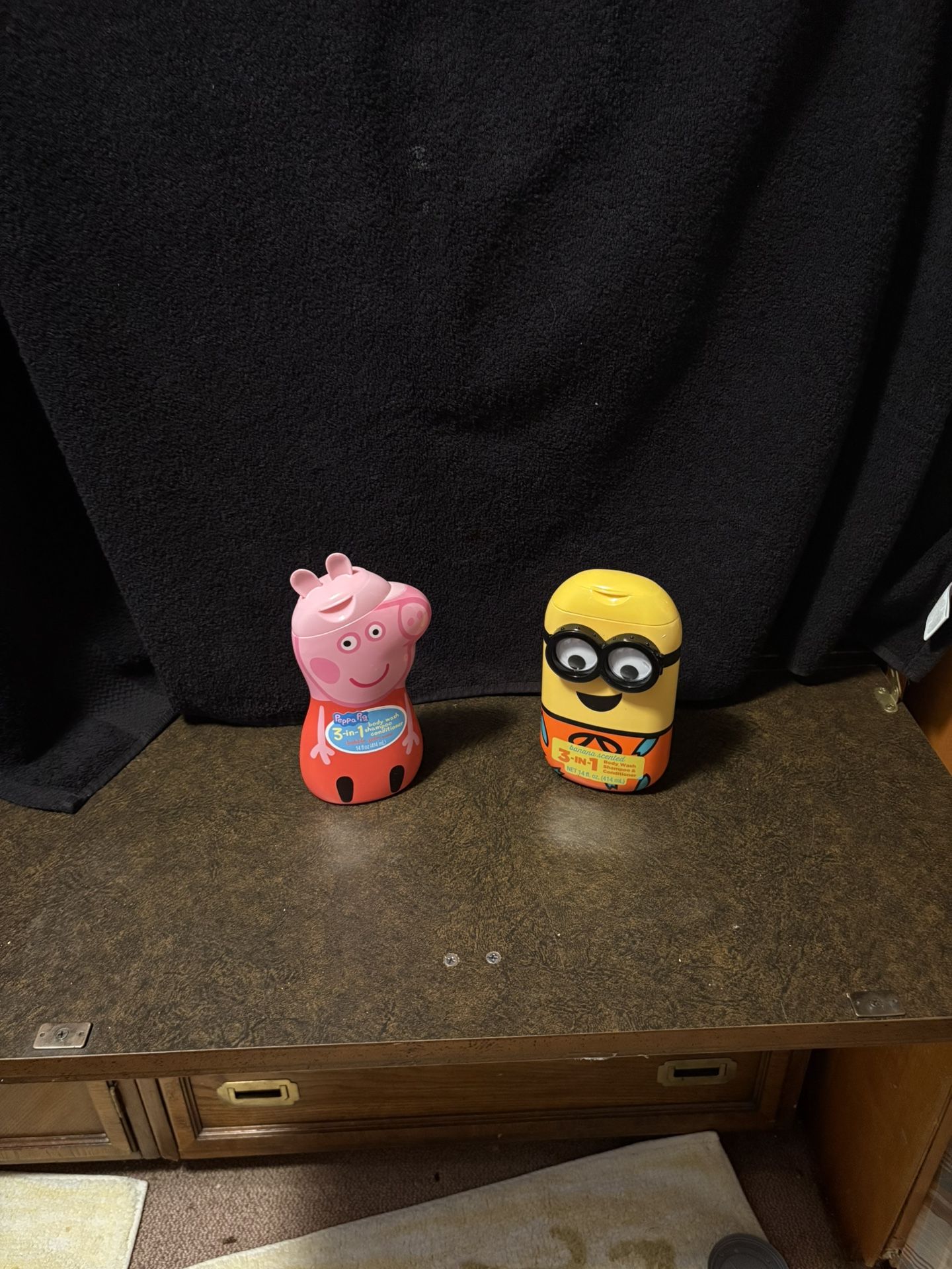 Peppa Pig  and Minions  Body Wash 