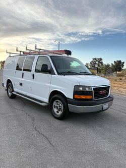 2014 GMC Savana 2500 Cargo • Van