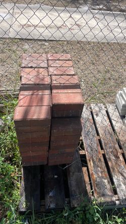 Pavers 4x8 red brown char blend 138 pcs