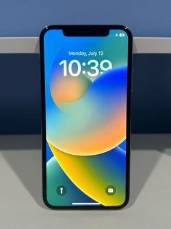 iPhone X - 64GB - Silver/White - Factory Unlocked