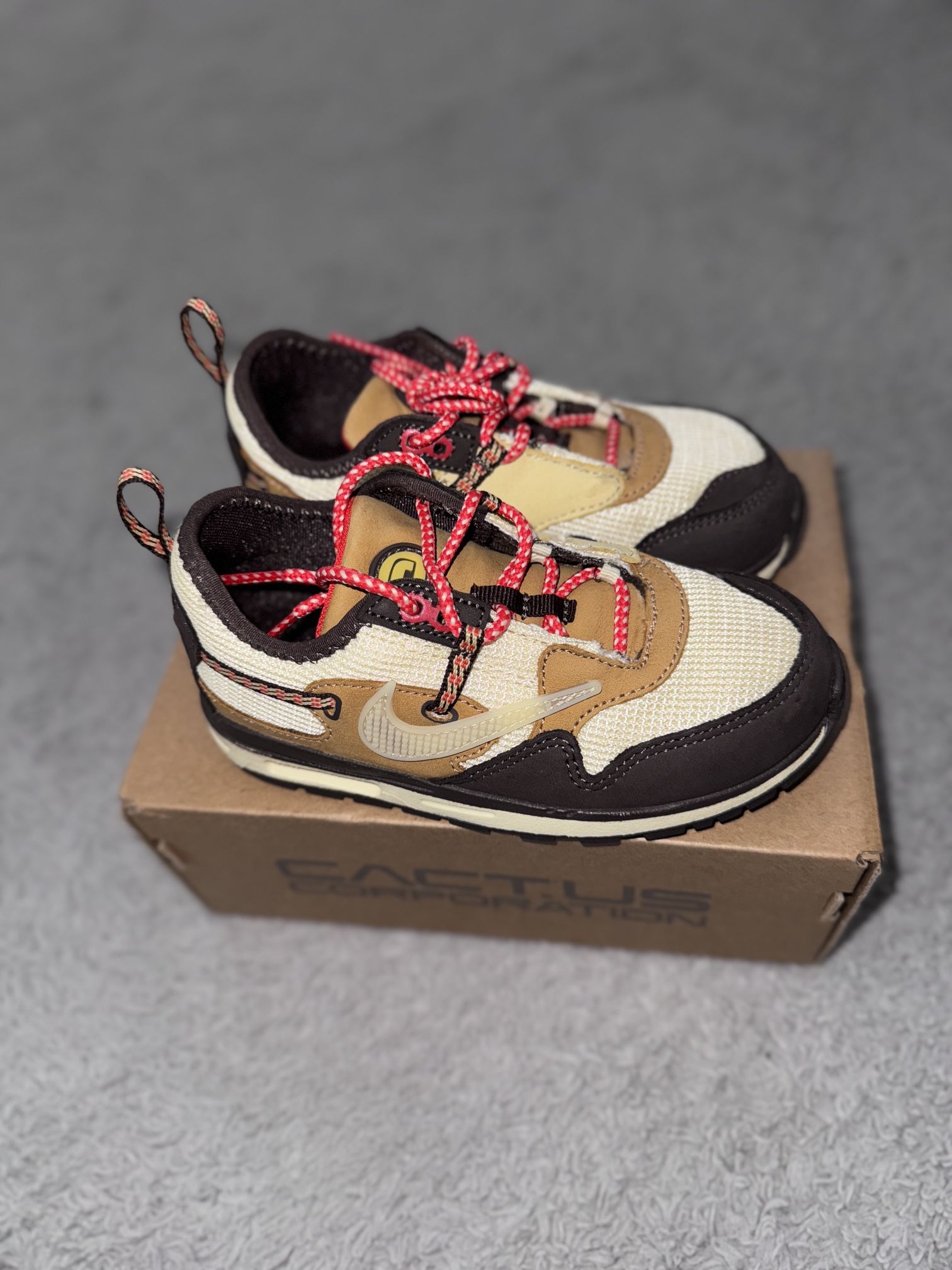 Nike Air Max 1 Travis Scott Cactus Jack Size 10C