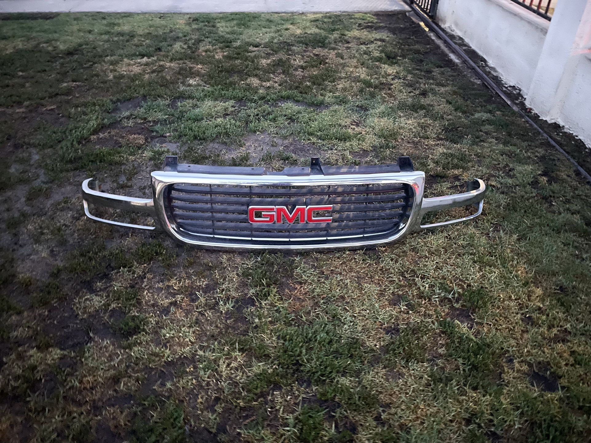 Gmc Sierra Yukon Grille