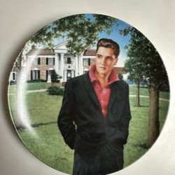 Elvis Presley Graceland Memphis, Tennessee Collector Plate