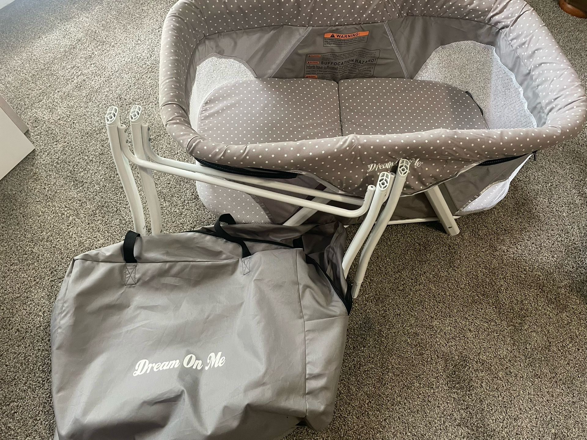 Dream On Me Portable Bassinet