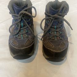  Vasque Breeze  Big Kids Hiking Boots
