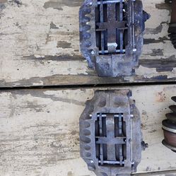 Toyota brake calipers