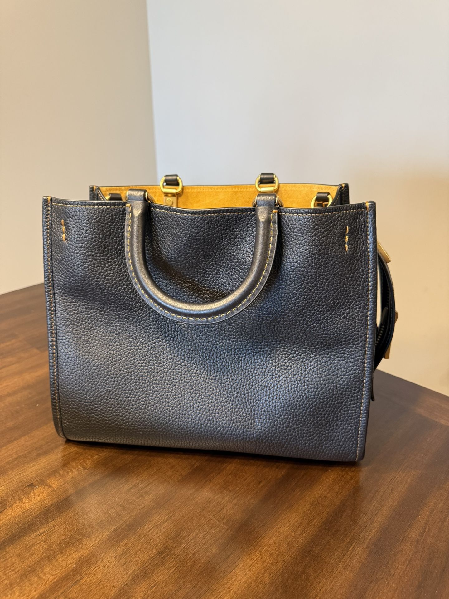 COACH LARGE BAG