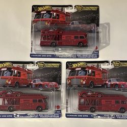 Hot Wheels Ferrari Team Transport 