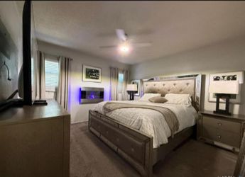 Bedroom set
