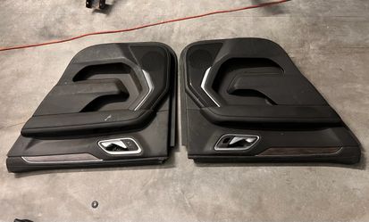 2021-2024 Chevrolet Tahoe,GMC Yukon,Escalade Rear Door panels (SOLD AS PAIR)