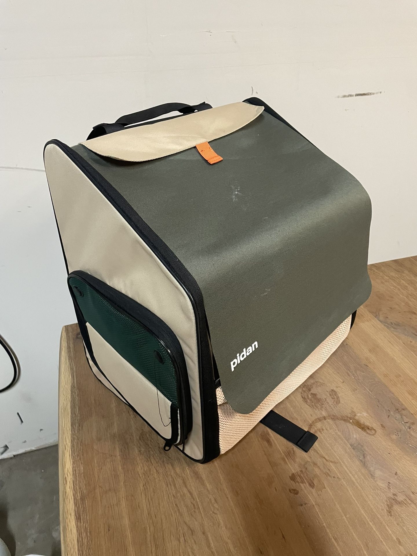 Pidan Expandable Travel Habitat Carrier